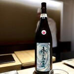 鮨 西崎 - ■あたごのまつ　ひやおろし
      冷卸は、秋口のお酒だそうですが、新いくらと一緒に「走り」のマリアージュで♪
      飲み口は少しキリッとしつつ、ほんのりふくよか。