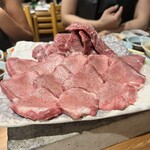 炭火焼肉ホルモンさわいし - 