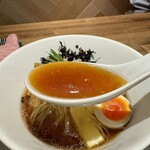 酒肴場 屯 - がごめ昆布水と煮干しの旨みをパンチのある醤油のカエシでまとめた逸品