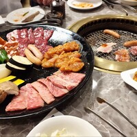 川崎名物 炭火焼肉 食道園 - 