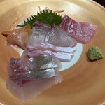 よしや - お造り盛り合わせ　一人前