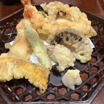 よしや - 天ぷら盛り合わせ