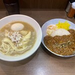 ヌードル＆スパイスカレー 今日の1番 - 朝限定セット ¥1,000-(税込) ※カレーチーズキーマカレー(中にチーズが入っています)