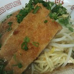 豚太郎 - 麺は若干細麺気味