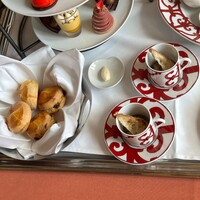 RISTORANTE OZIO - ↑左がスコーン