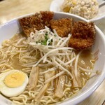 豚太郎 - 料理写真:味噌カツラーメン半チャンセット