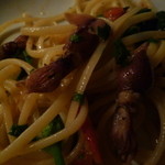 イル・ボッカローネ - ホタルイカと菜の花のパスタ