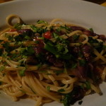 イル・ボッカローネ - ホタルイカと菜の花のパスタ