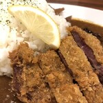 俺の牛タンカレー食ってみな。 - 俺の牛タンカツカレー（アップ２）