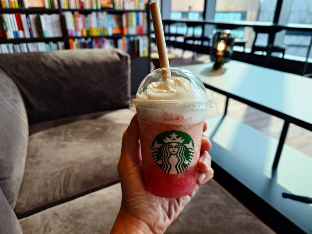◉STARBUCKS　COFFEECAFE➕コーヒーショップ女性店員セット スターバックス コーヒー on X: 