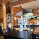 レストラン 川かぜ - 店内（座席より右まわり）➡