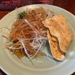 インド＆ネパールレストラン ニューマハラジャ - サラダ