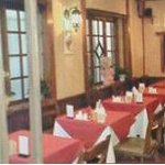 こじんまりとしたかわいい店内