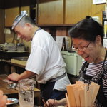 かぶと - 女将がいないと、「神」もただのやかましいおっさんです