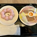 ミスタードーナツ - 料理写真:ストロベリーポンデリング¥176 ザクもっちドックたまご¥308
