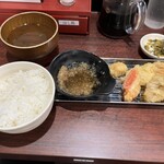 あげな - とり天定食¥900 明太天¥250 ビール¥600