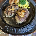 フライングガーデン 古河店 - 爆弾ハンバーグ(ガーリック)のクイーンサイズ(¥1,243)