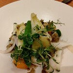 デトレゾン - カンパチのカルパッチョ　コルニッションとショウガの夏ソース♡さっぱりと夏らしい前菜♫