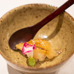 奥赤坂 鮨 淡師 - 鰈のエンガワの漬け炙り丼