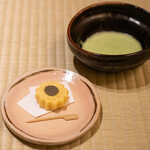 奥赤坂 鮨 淡師 - お抹茶 向日葵の練り切り