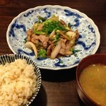 郷酒 - 豚肉と春キャベツの味噌炒め定食