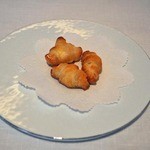 シンジコガ - アンチョビのクロワッサン