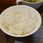 キッチン ブルー グローブ - ご飯大盛りのアップ