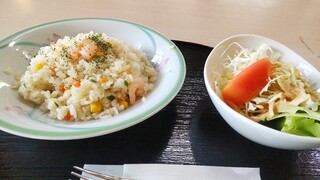 Himawari - Pilaf (with Salad), JPY 400