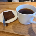 mysig coffee roaster - 料理写真:ブラジルデカフェとパティスリーDEJIさんの焼き菓子