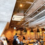 CAFE HUDSON - 