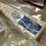 信州地場産の館 ふるた - ゴーダチーズ