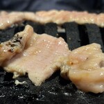 札幌焼肉 いつもここ - 牛ホルモン(塩)780円