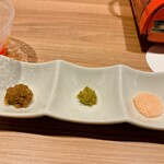 金武アグーと山城牛のしゃぶしゃぶ琉球 本館 - 薬味です