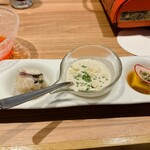 金武アグーと山城牛のしゃぶしゃぶ琉球 本館 - 前菜です