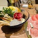 金武アグーと山城牛のしゃぶしゃぶ琉球 - 野菜も激うまでした