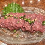 焼肉 スタミナ苑 - ハツ刺し 胡麻