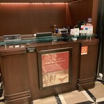 ロウリーズ・ザ・プライムリブ 大阪 - 