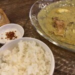 スープカレー&ダイニング エルビス - 追い飯は店員さんに使えましょう