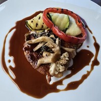 ダイニング ブルーム(軽井沢浅間プリンスホテル) - 国産鶏のコンフィ　マデラソース
