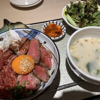 牛刺しと焼肉 仔虎 クリスロード店 - 