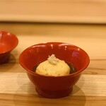 柚木元 - ⑦【椀-2】
      吸地：ウチダザリガニ
      椀種：ウチダザリガニの飛竜頭
      椀妻：生姜