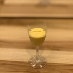 柚木元 - ⑫【口直】
      朝採れゴールドラッシュ（玉蜀黍）の生搾りジュース