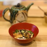 柚木元 - ⑰【ご飯-2】
      浜名湖産天然鰻のひつまぶし