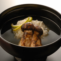 特別料理…秋は「松茸の土瓶蒸し」をご用意！