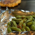 大正お好み屋 ままま - 「枝豆ガーリックバター」 (n´v`n)