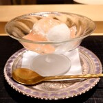 日本料理 柳燕 - 杏仁のアイス　無花果の摺り流し