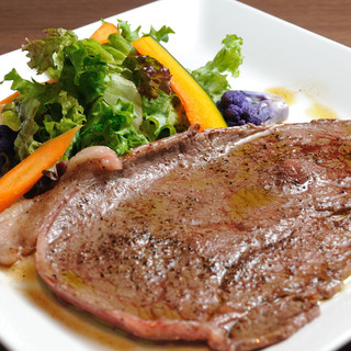 オホーツク育ち知床牛の薄切りステーキ～山わさび風～