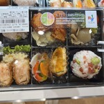 アール・エフ・ワン - 料理写真: