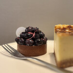 LESS by Gabriele Riva & Kanako Sakakura - ブルーベリーがもう美味しい