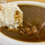 昭和食堂 - スジ肉入ってますよ